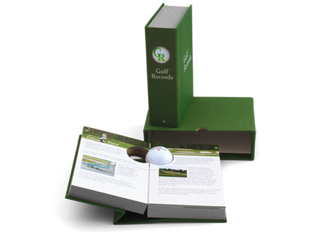 Golf records boekje met pitchfork, marker en golfballen